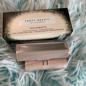 Invisimatte Blotting Paper from Fenty Beauty